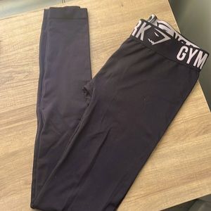 Black gymshark leggings